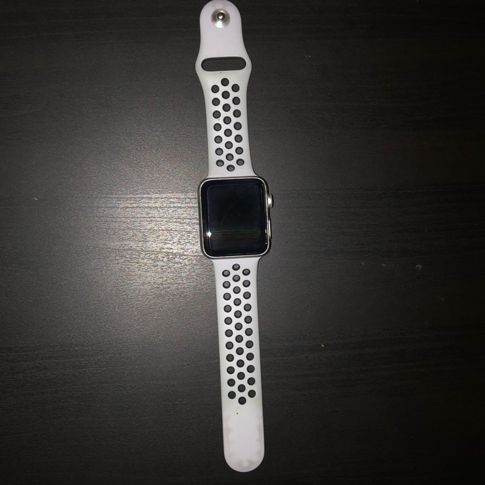 Apple Watch Series 3 (42mm)
